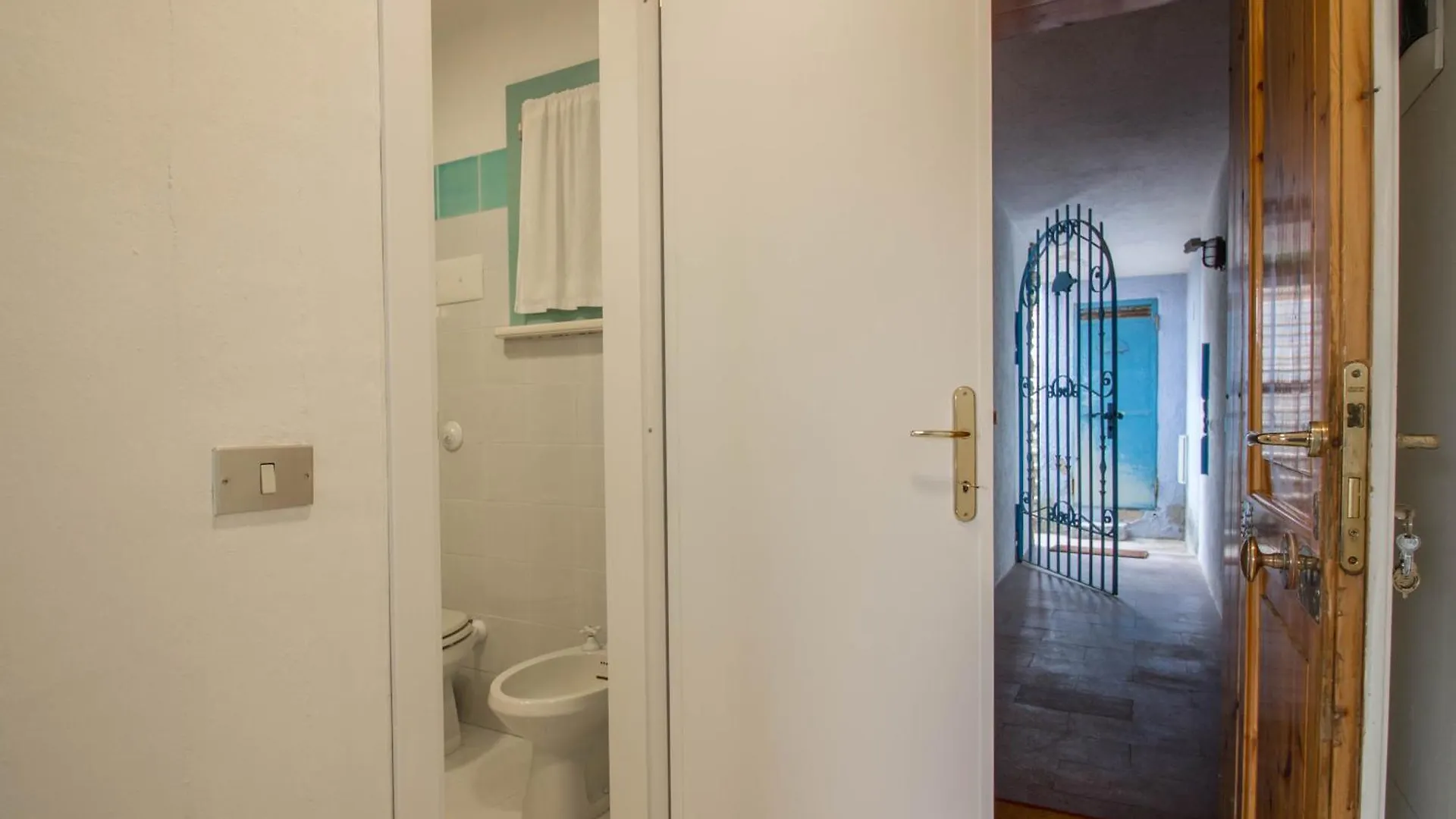 Sea View Studio With Private Garden And Parking! Porto Rotondo Apartment