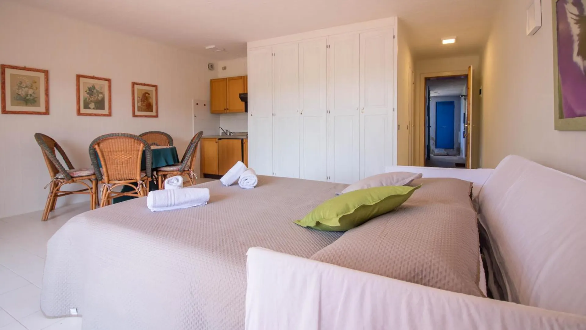 Apartment Sea View Studio With Private Garden And Parking! Porto Rotondo