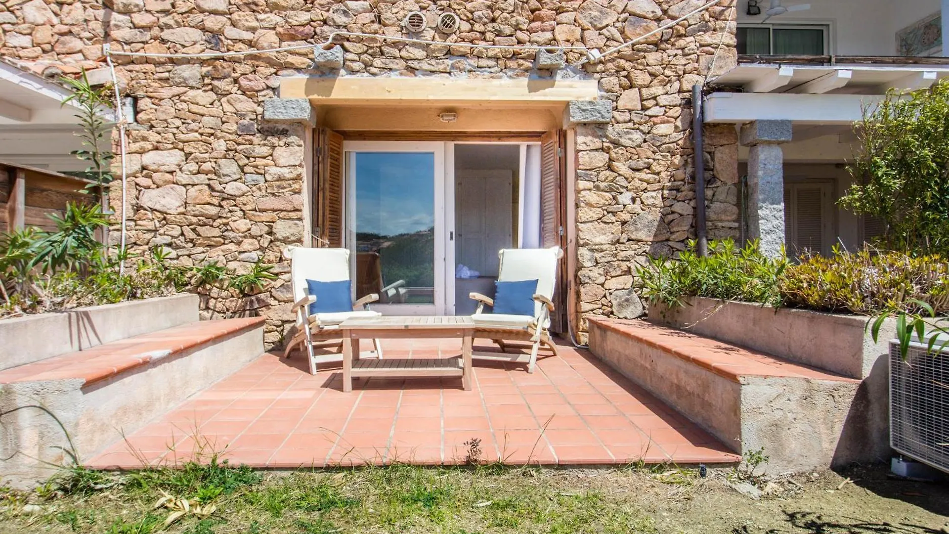 Sea View Studio With Private Garden And Parking! Porto Rotondo 0*,  Italy