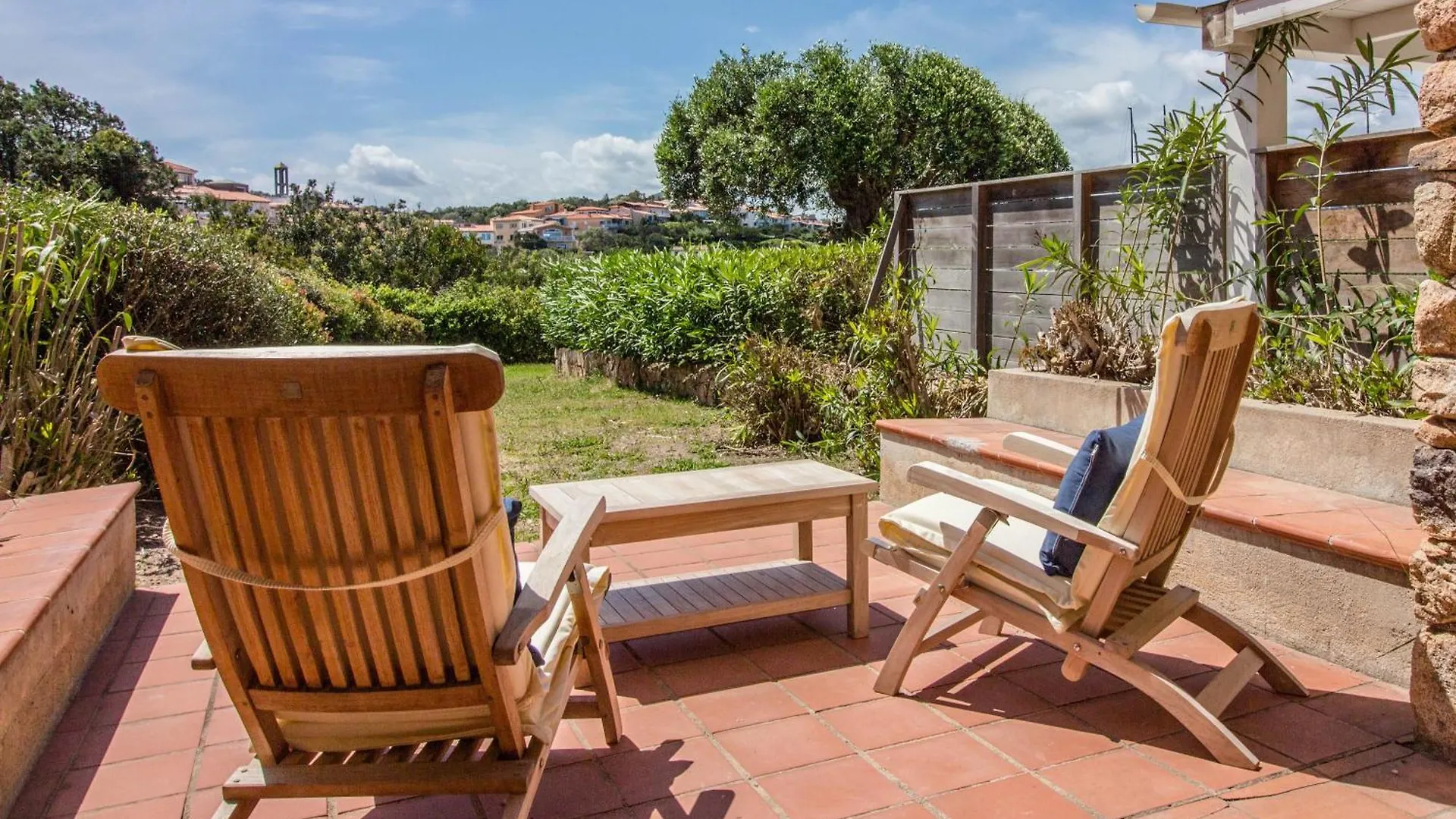 Sea View Studio With Private Garden And Parking! Porto Rotondo