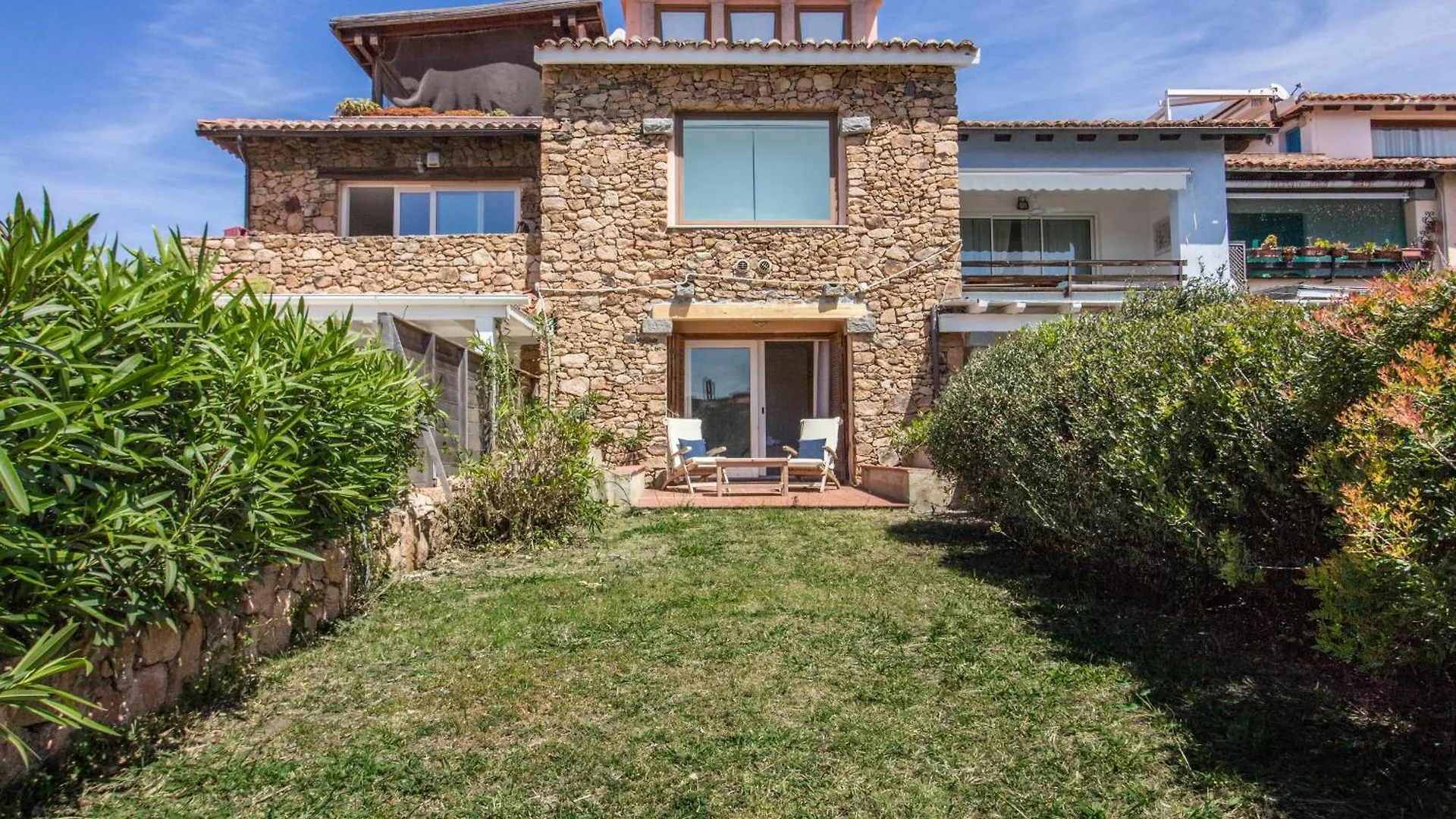 Sea View Studio With Private Garden And Parking! Porto Rotondo 0*,